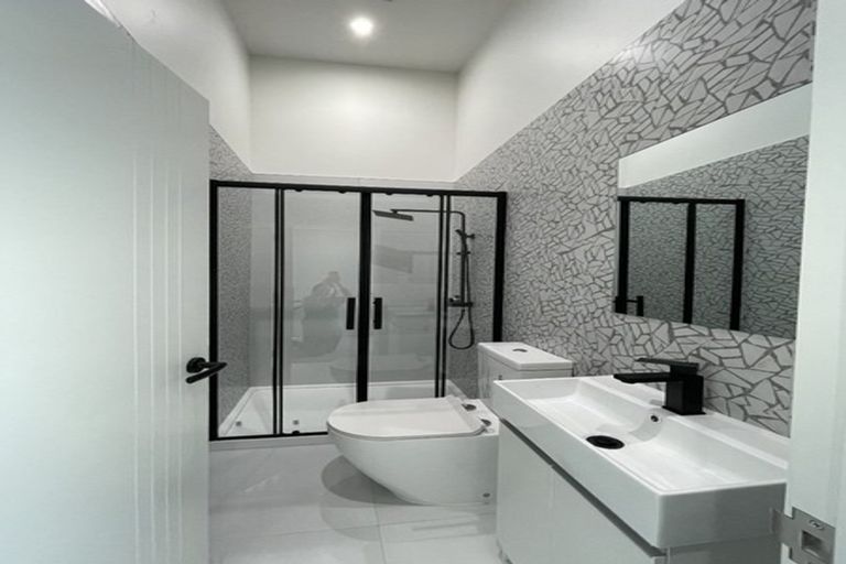 Photo of property in 8 Rangimarie Close, Opaheke, Papakura, 2113