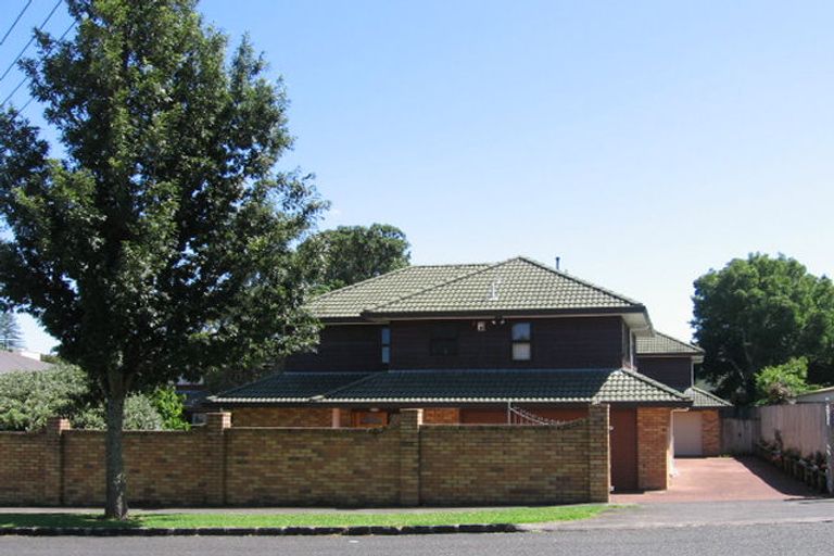 Photo of property in 9 Oak Street, Royal Oak, Auckland, 1023