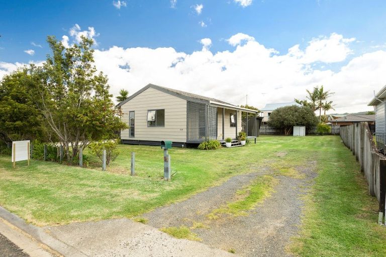 Photo of property in 240 Cook Drive, Whitianga, 3510