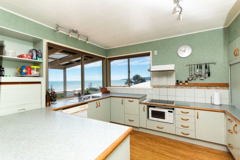 Photo of property in 237 Clifton Road, Te Awanga, 4102