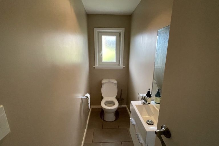 Photo of property in 38b Avonhead Road, Avonhead, Christchurch, 8042