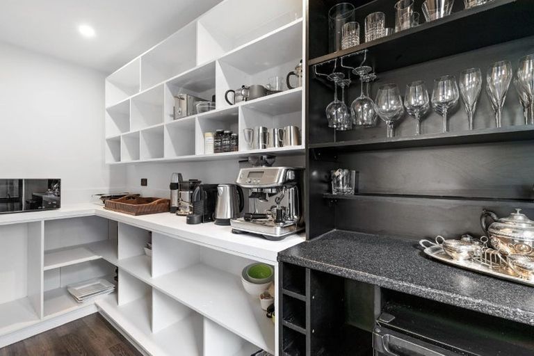 Photo of property in 13 Howden Drive, Jacks Point, 9371