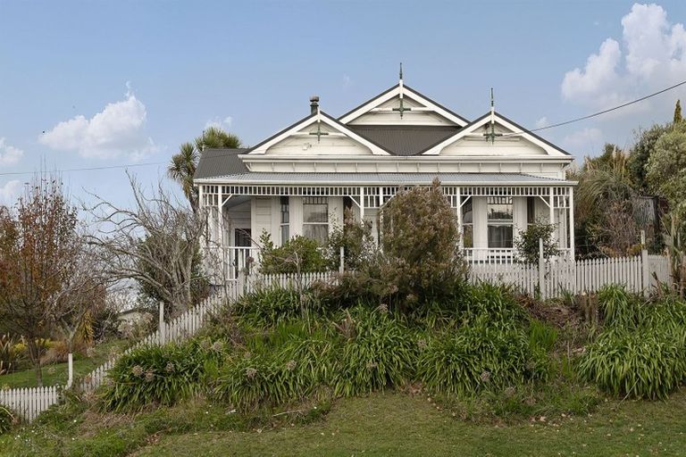 Photo of property in 4 Tiritoa Terrace, Feilding, 4702