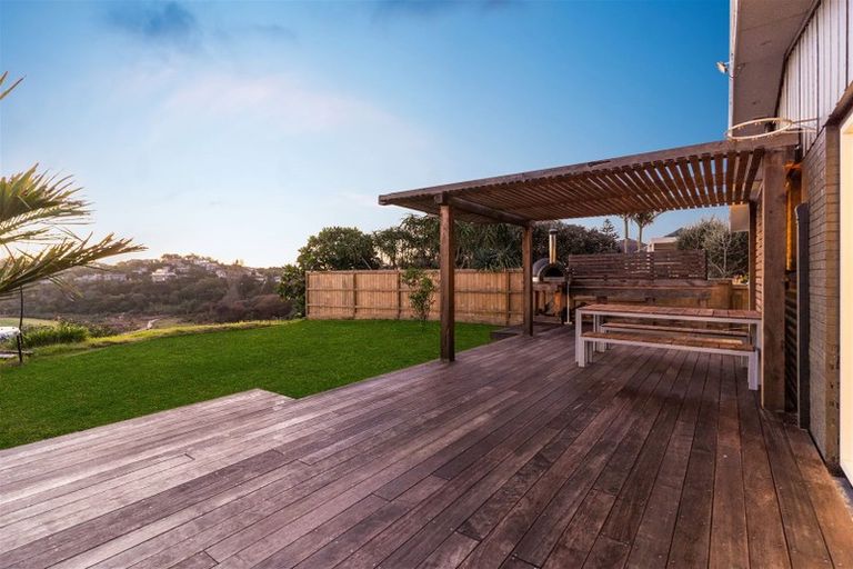 Photo of property in 78 Sylvan Avenue, Northcote, Auckland, 0627