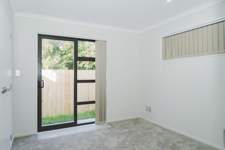 Photo of property in 79c Russell Road, Manurewa, Auckland, 2102