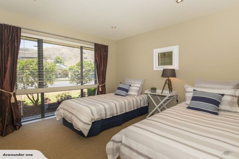 Photo of property in 44 Meadowstone Drive, Wanaka, 9305