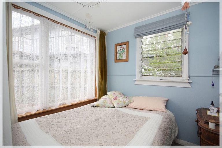 Photo of property in 17 Andresen Street, Foxton Beach, Foxton, 4815