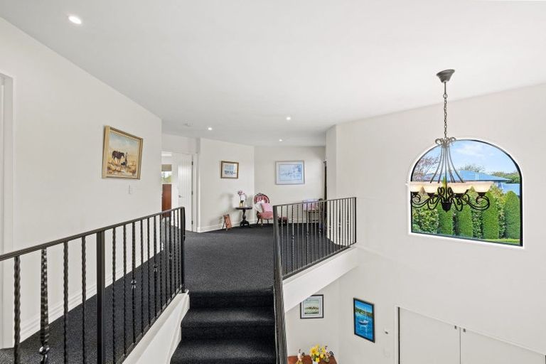 Photo of property in 51 Lewisham Park, St Albans, Christchurch, 8052