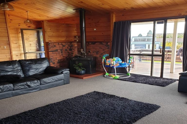 Photo of property in 118 Racecourse Road, Waiuku, 2123