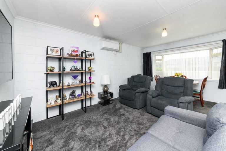 Photo of property in 2/299 Ruahine Street, Terrace End, Palmerston North, 4410
