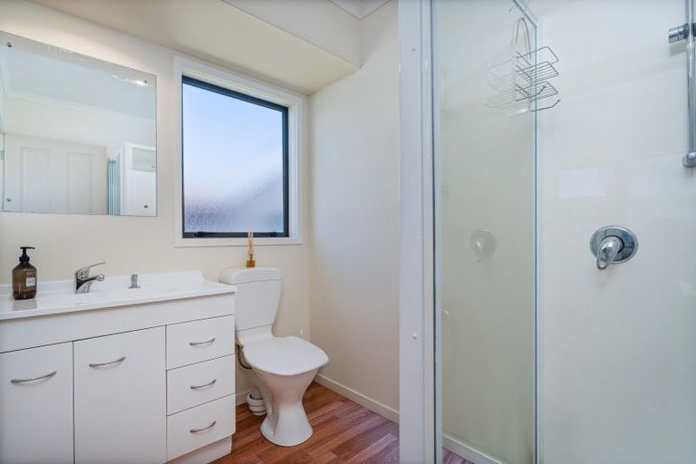 Photo of property in 15 Marlin Street, Whitianga, 3510