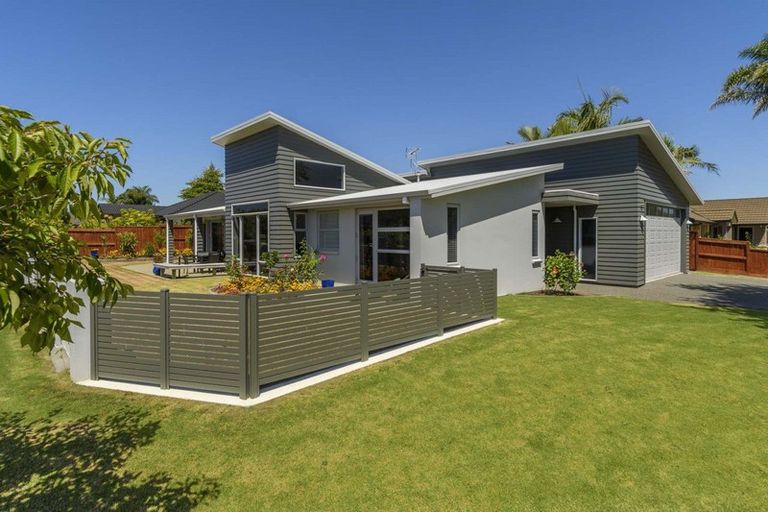 Photo of property in 5 Redhaven Place, Bethlehem, Tauranga, 3110