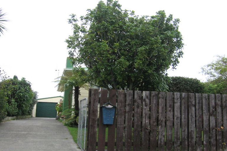 Photo of property in 10 Pembroke Street, Highbury, Palmerston North, 4412
