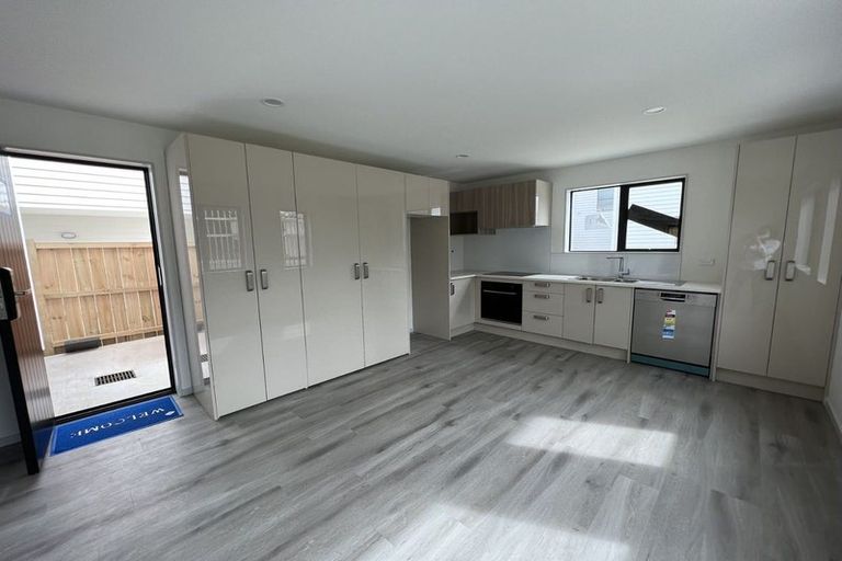 Photo of property in 2 Matukutureia Lane, Manurewa, Auckland, 2102