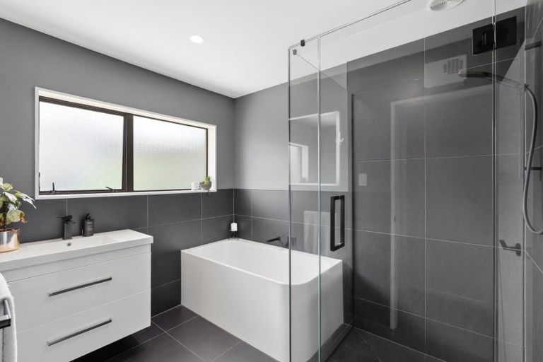 Photo of property in 7 Easton Way, Levin, 5510