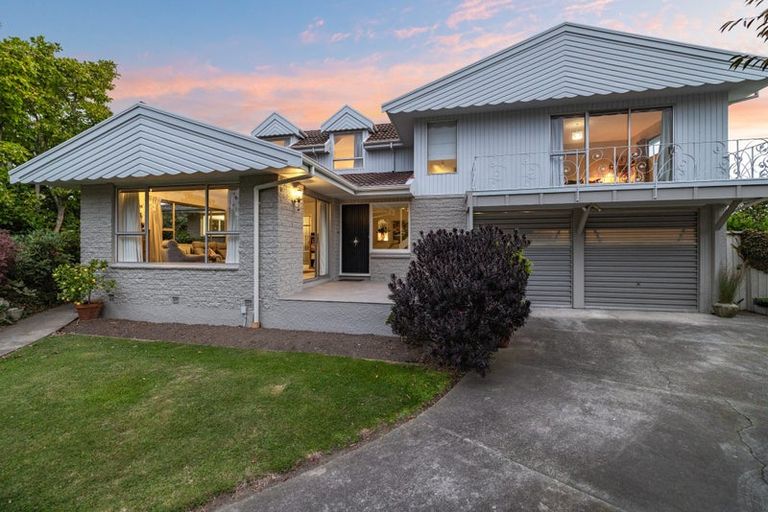 Photo of property in 14 Saint Winifreds Place, Bryndwr, Christchurch, 8052