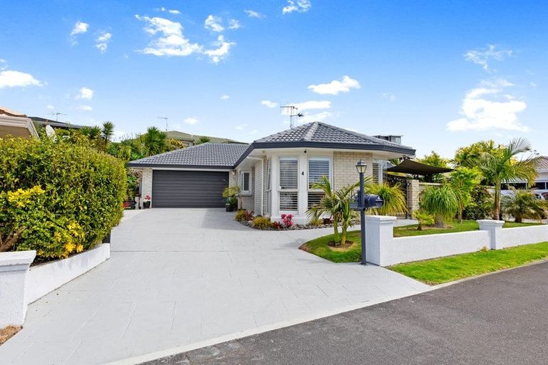 Photo of property in 4 Palm Court, Mount Maunganui, 3116
