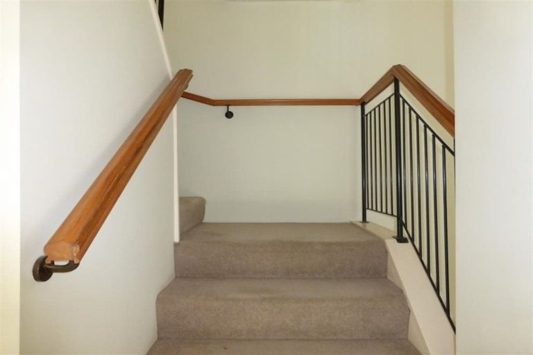 Photo of property in 382a Memorial Avenue, Burnside, Christchurch, 8053