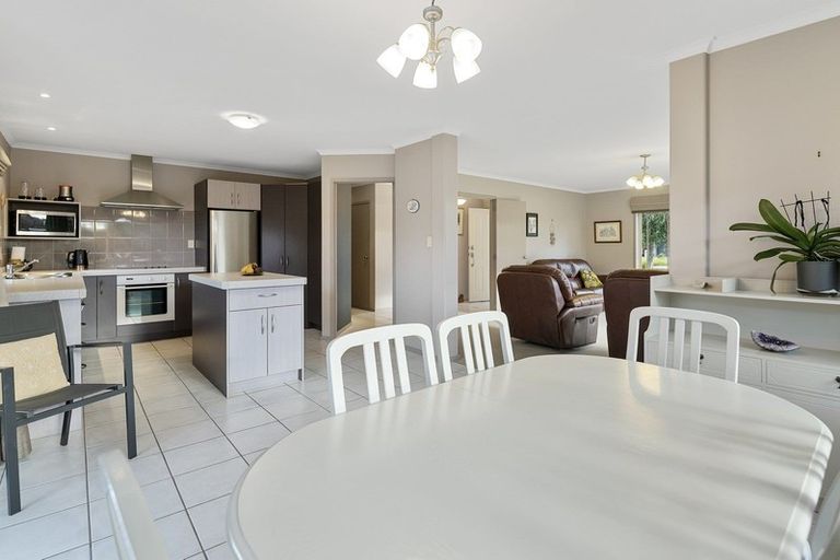 Photo of property in 9 Rota Close, Papamoa Beach, Papamoa, 3118