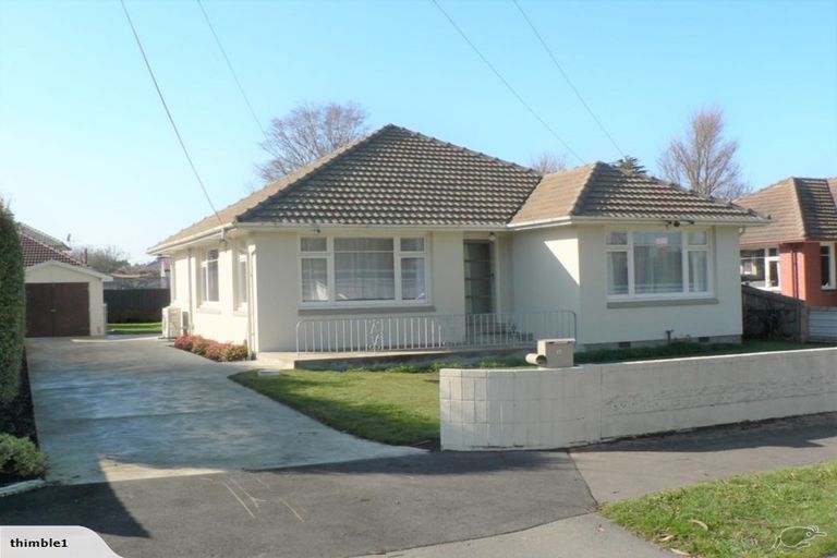 Photo of property in 8 Kinnaird Place, Hillmorton, Christchurch, 8025