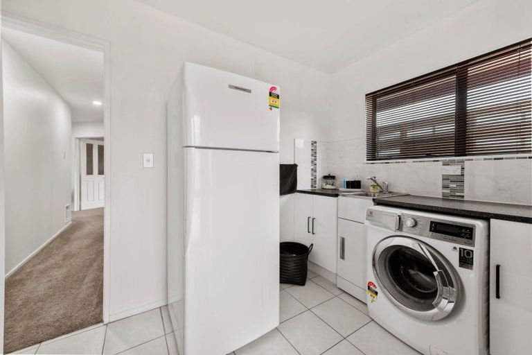 Photo of property in 37 Carter Drive, Pomare, Rotorua, 3015