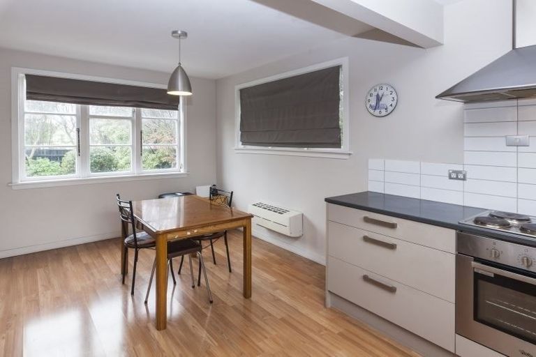 Photo of property in 9 Dickson Crescent, Hornby, Christchurch, 8042