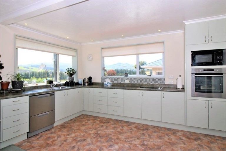 Photo of property in 1a Kennedy Road, Fairfield, Dunedin, 9018