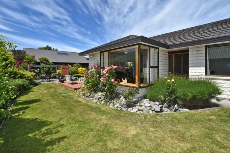 Photo of property in 34 Lowry Avenue, Redwood, Christchurch, 8051