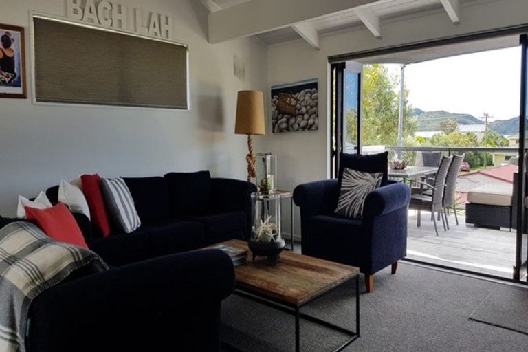 Photo of property in 14 Omutu Street, Oakura, Hikurangi, 0184