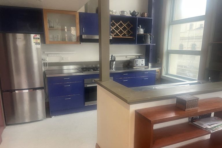 Photo of property in Sta Travel Flats, 3/130 Cuba Street, Te Aro, Wellington, 6011