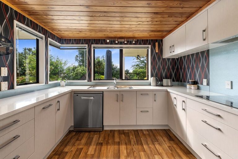 Photo of property in 17 Randell Place, Te Puke, 3119