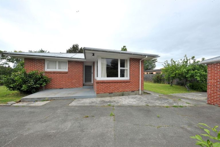 Photo of property in 2 Aileen Place, Upper Riccarton, Christchurch, 8041