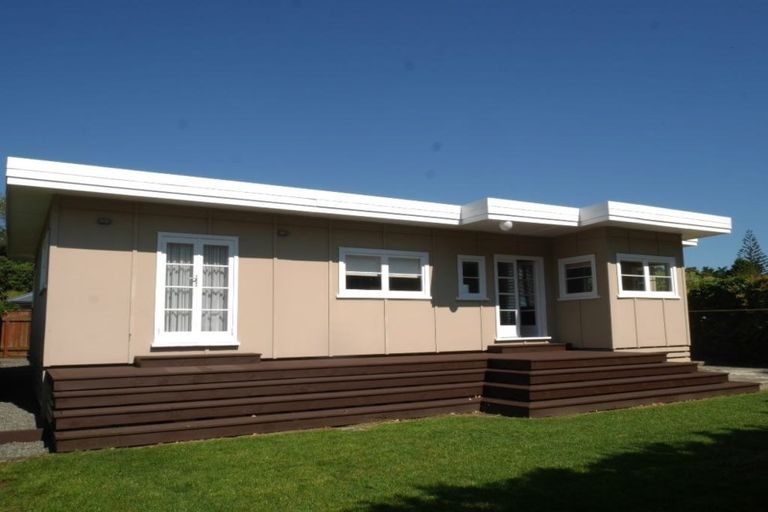 Photo of property in 41a Tiromoana Road, Raumati South, Paraparaumu, 5032