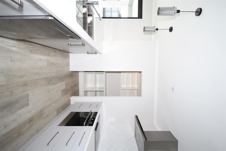 Photo of property in 21 Kaurinui Crescent, One Tree Point, 0118