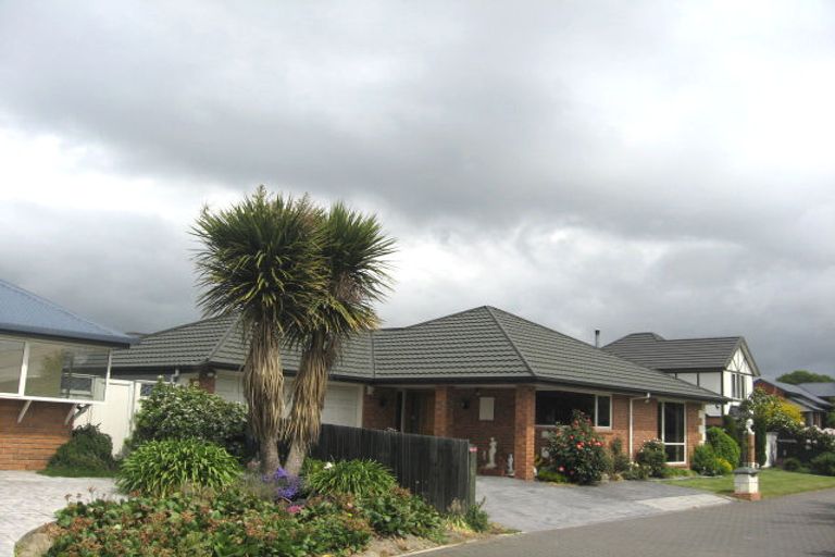 Photo of property in 3 Oaktree Lane, Bishopdale, Christchurch, 8053