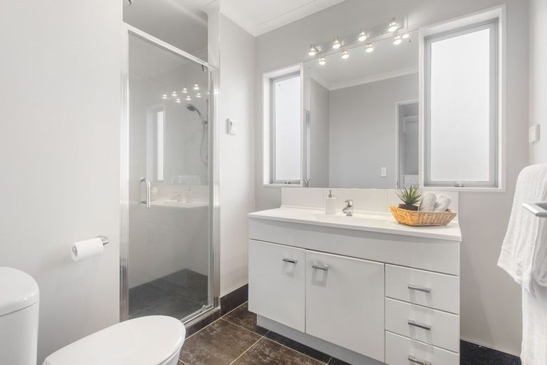 Photo of property in 13 Aldon Lane, The Gardens, Auckland, 2105