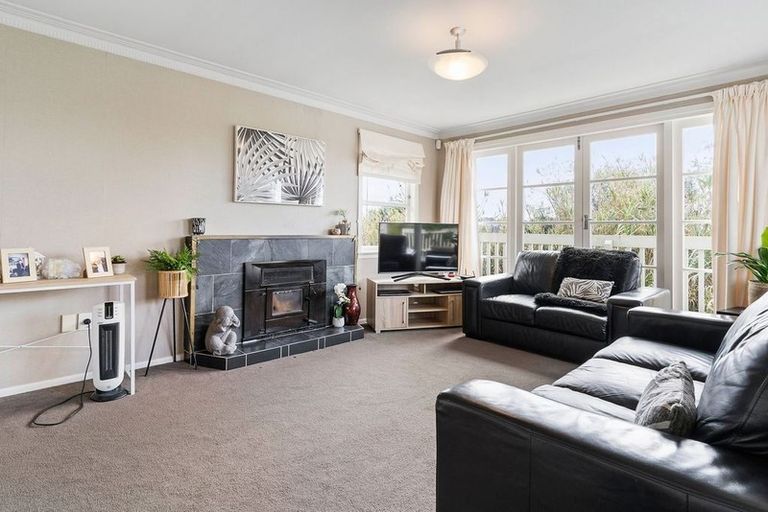 Photo of property in 1/67 Manuka Road, Bayview, Auckland, 0629