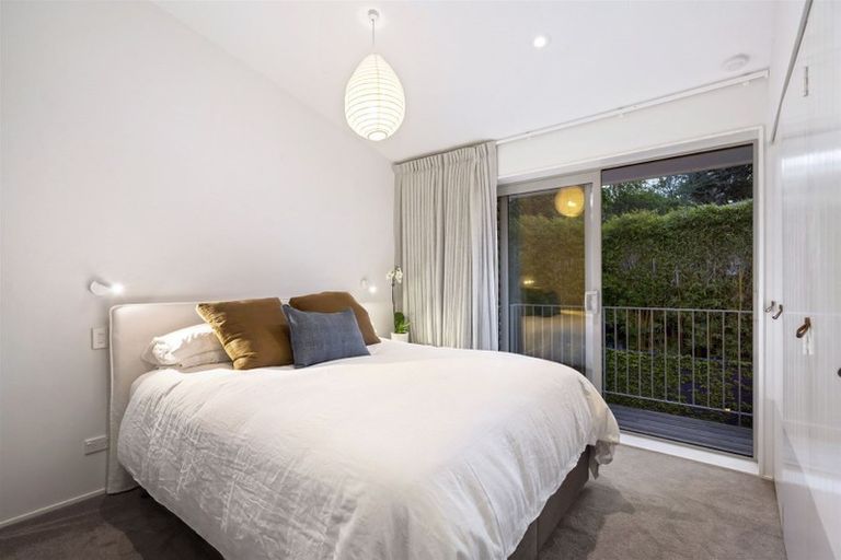 Photo of property in 1/20 Maritime Terrace, Birkenhead, Auckland, 0626