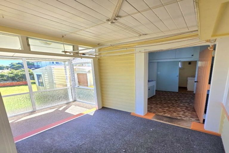Photo of property in 13 Ngaio Street, Strandon, New Plymouth, 4312