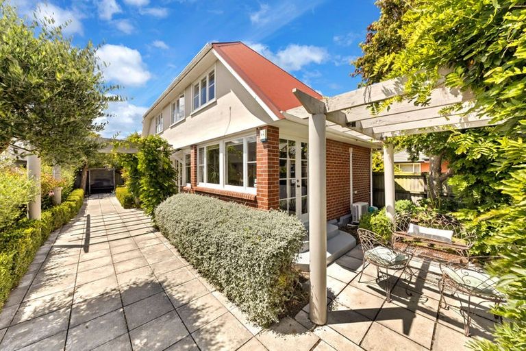 Photo of property in 36 Wades Avenue, Saint Martins, Christchurch, 8022
