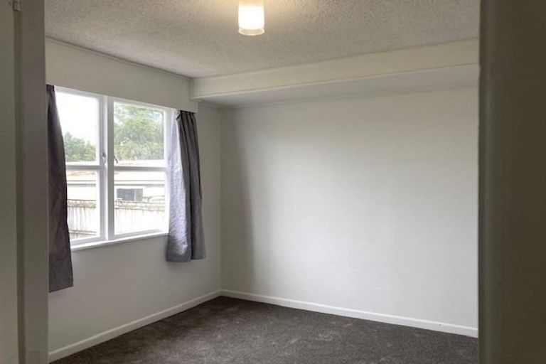 Photo of property in 90 Tiraumea Drive, Pakuranga, Auckland, 2010