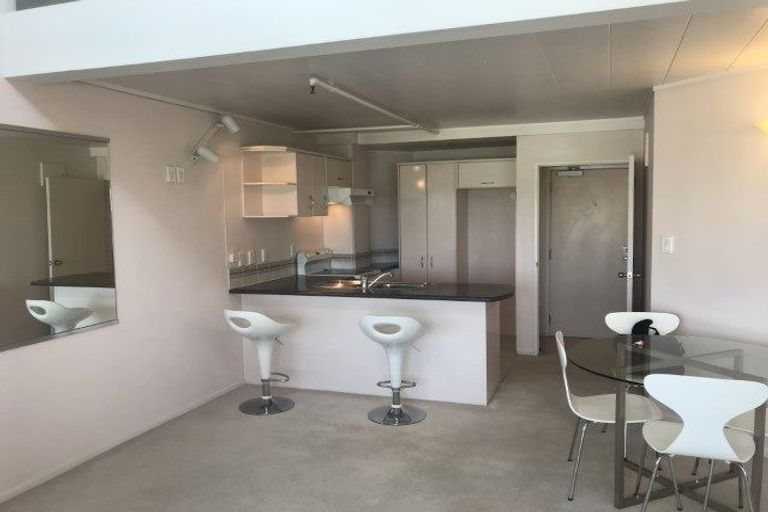 Photo of property in 4/15h Auburn Street, Takapuna, Auckland, 0622