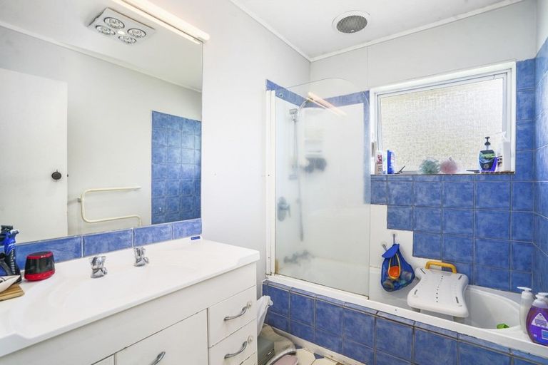 Photo of property in 20 Cypress Crescent, Pukete, Hamilton, 3200