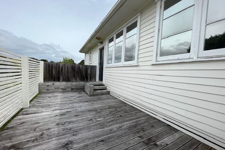 Photo of property in 2a Luckie Street, Tawa, Wellington, 5028