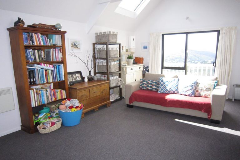 Photo of property in 12a Ashton Fitchett Drive, Brooklyn, Wellington, 6021