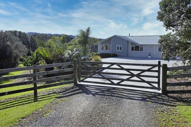 Photo of property in 33 Rua Road, Mangawhai, 0573
