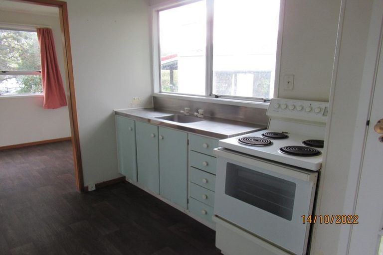 Photo of property in 30 Glennandrew Drive, Half Moon Bay, Auckland, 2012