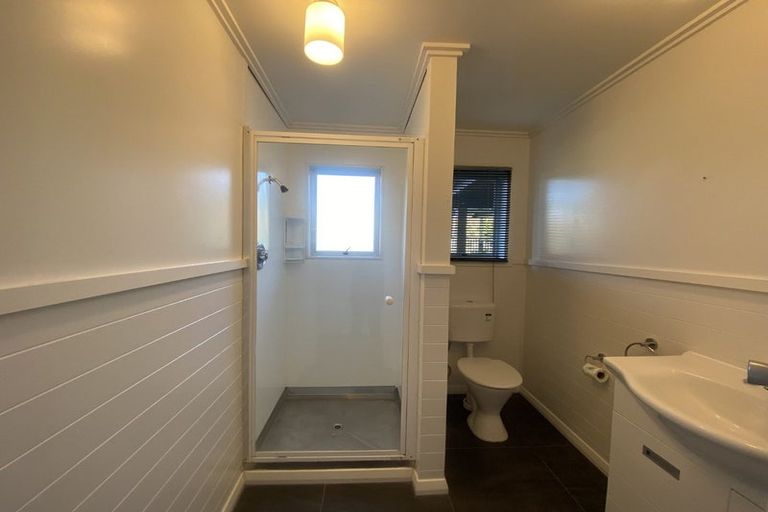 Photo of property in 11 Ranui Street, Waikawa, Picton, 7220