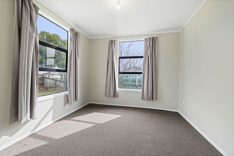 Photo of property in 3 Arawa Street, Welbourn, New Plymouth, 4312