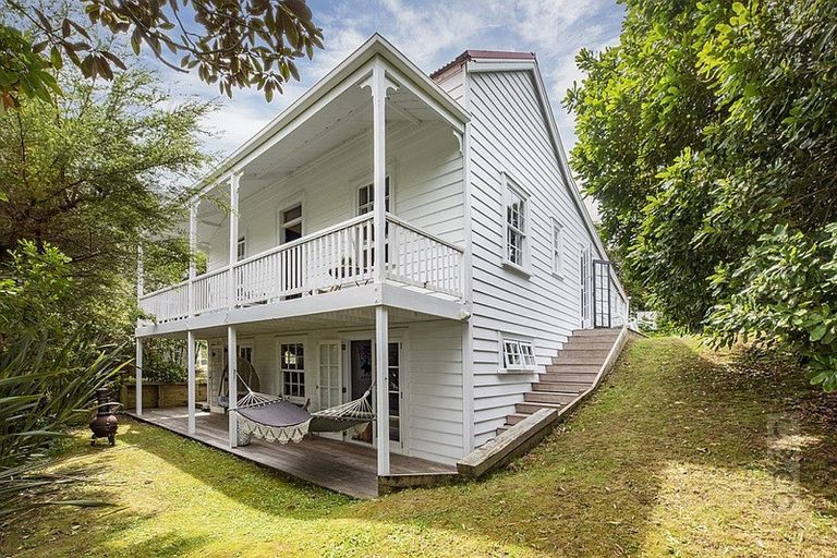 Photo of property in 4 Gow Street, Helensville, 0800